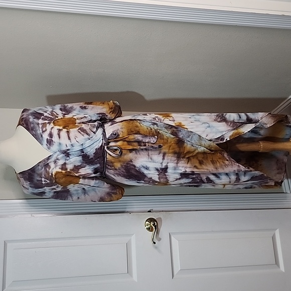 Young fabulous & broke hi-lo mock wrap dress tie-dye - Picture 2 of 8